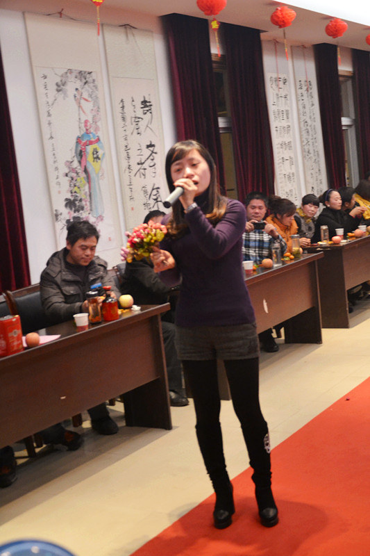 公司客户现场即兴献歌